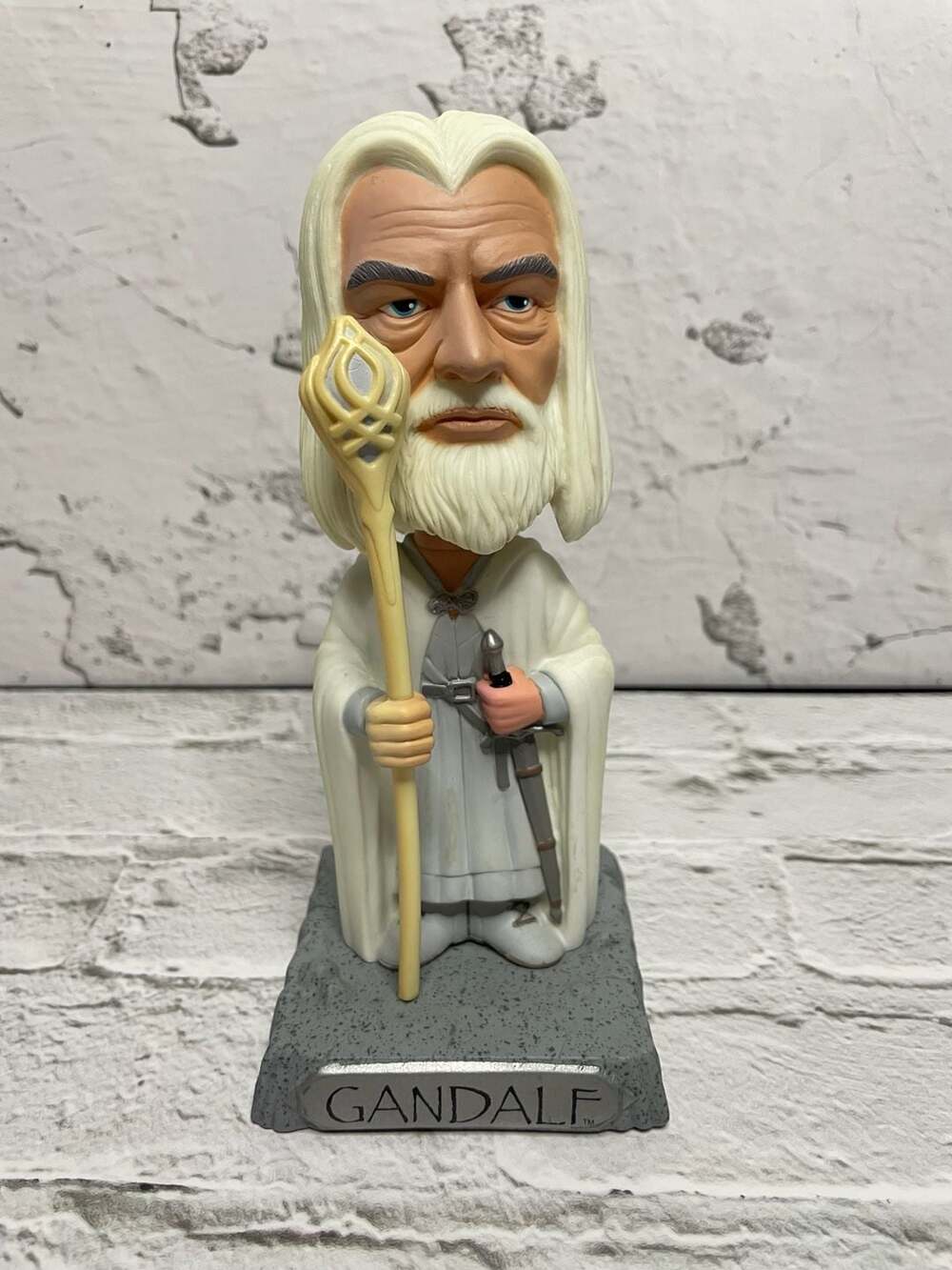 Funko Lord of the Rings Gandalf the White Wacky Wobbler Bobble Head